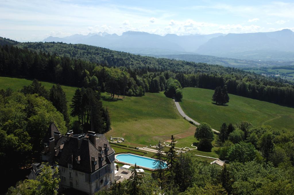 Chateau Des Avenieres Крузей Екстериор снимка