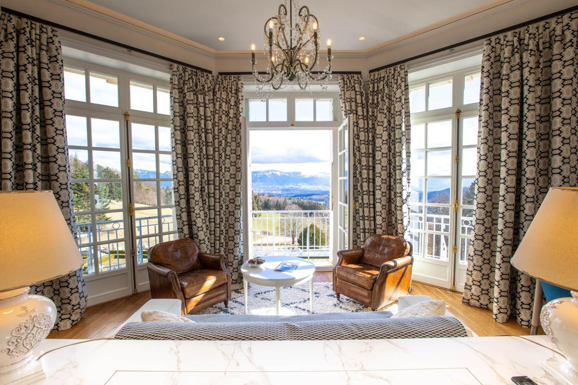 Chateau Des Avenieres Крузей Екстериор снимка