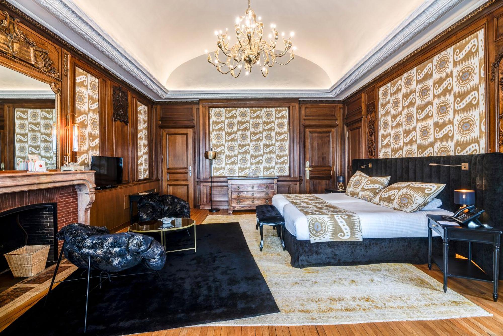 Chateau Des Avenieres Крузей Екстериор снимка