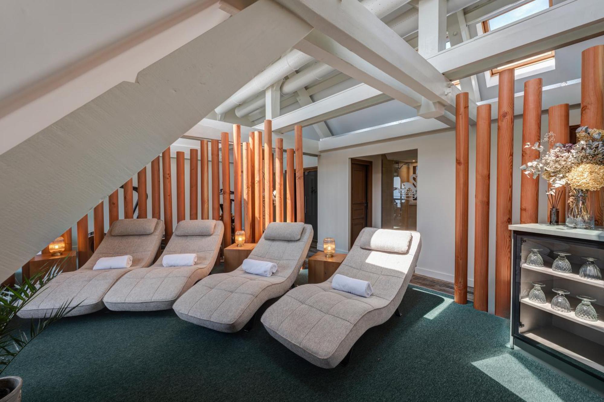 Chateau Des Avenieres Крузей Екстериор снимка